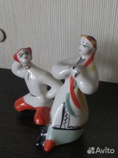 Фарфоровые статуэтки