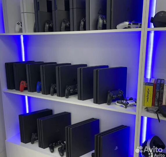 Sony playstation 4 pro,2 джойстика