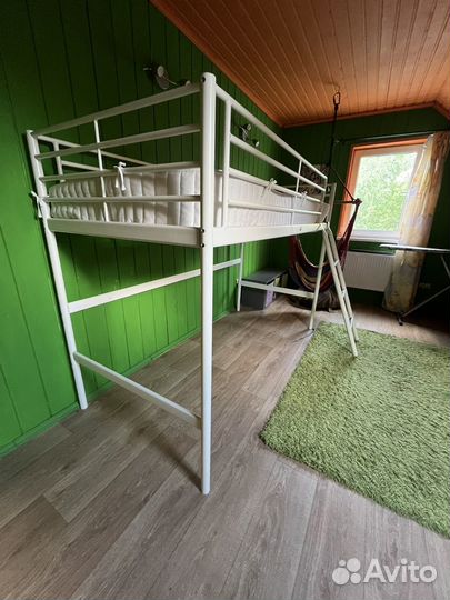 Кровать чердак IKEA с матрасом