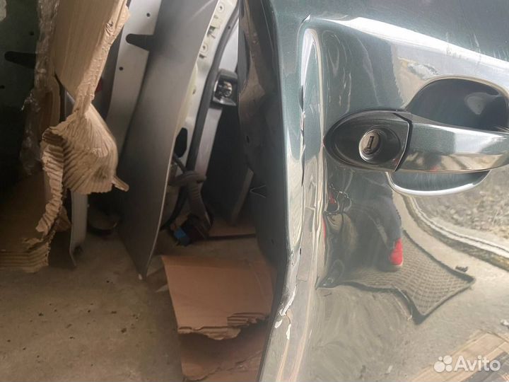 Дверь передняя правая BMW e83