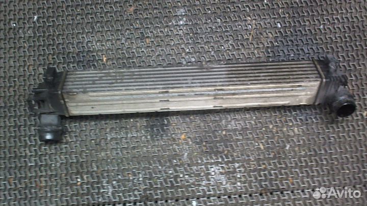 Радиатор интеркулера Renault Scenic, 2011