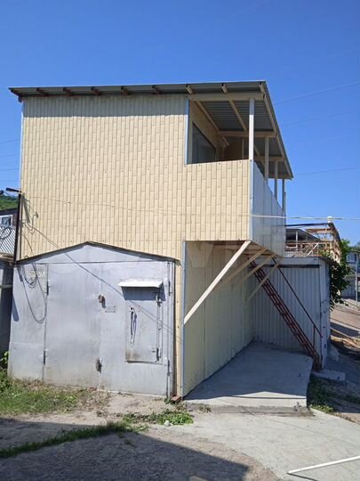 Гараж, > 30 м²