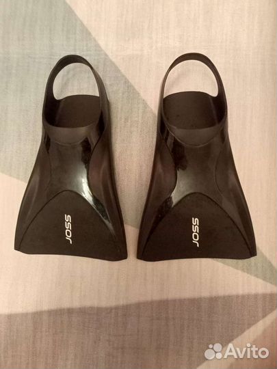 Ласты 35 р и шапочка для плавания