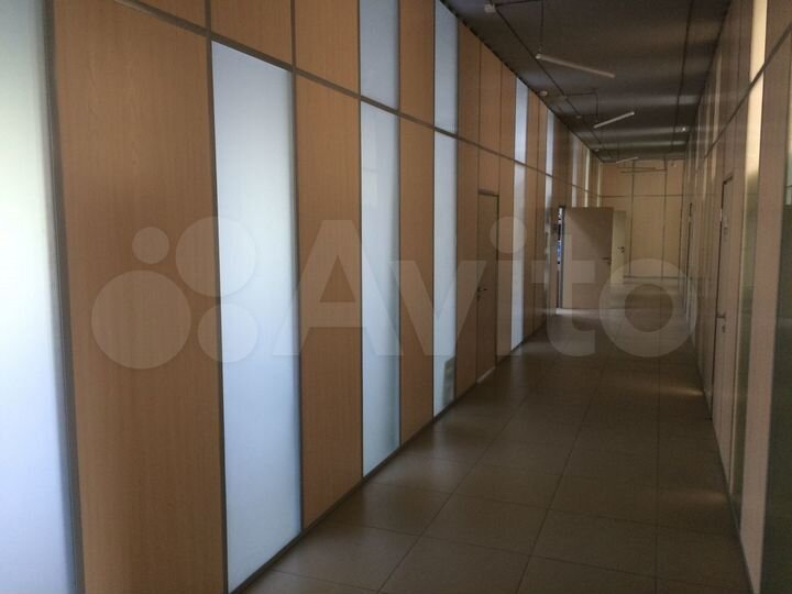 Офис, 100-700 м²