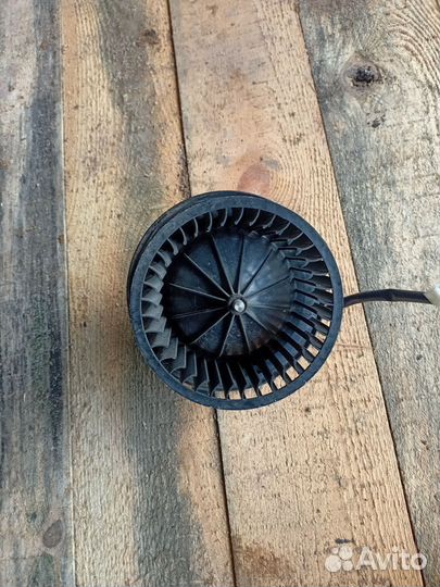 Моторчик печки Ауди 80 90 Б3