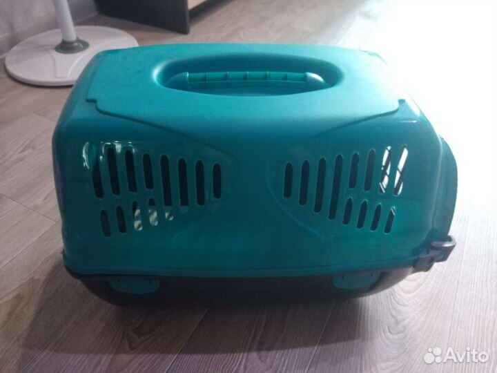 Переноска для кошек пластиковая