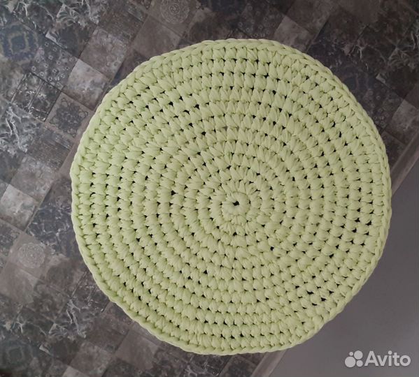 Вязаная салфетка коврик