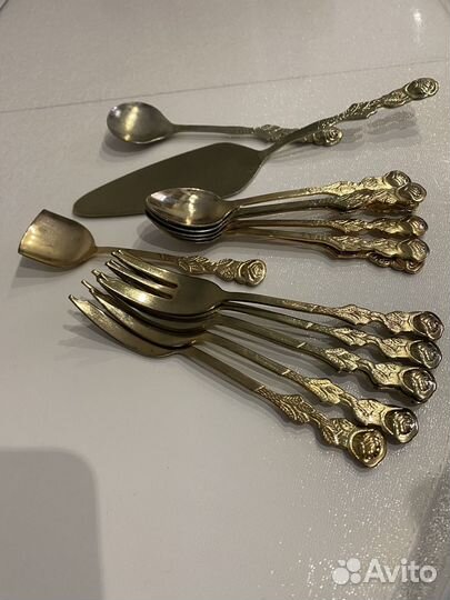 Набор столовых приборов для чаепития