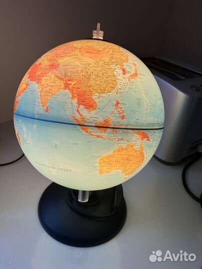 Глобус с подсветкой физико политический