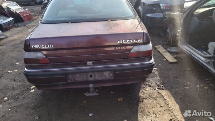 В разборе Peugeot 605