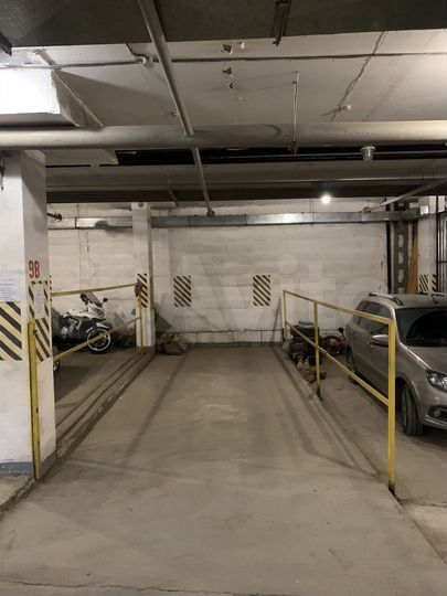 Машиноместо, 21 м²