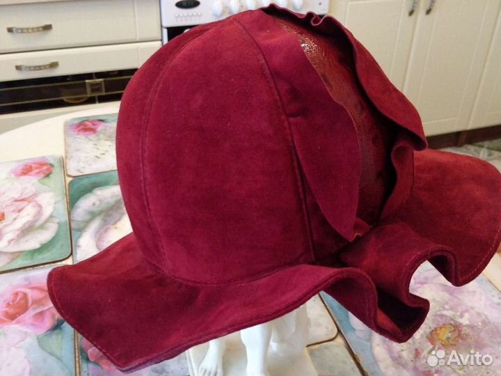 Шляпа женская натуральная замша