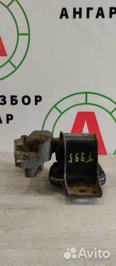 Опора (подушка) правая Nissan Qashqai J10 HR16DE