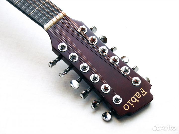 Двенадцатиструнка