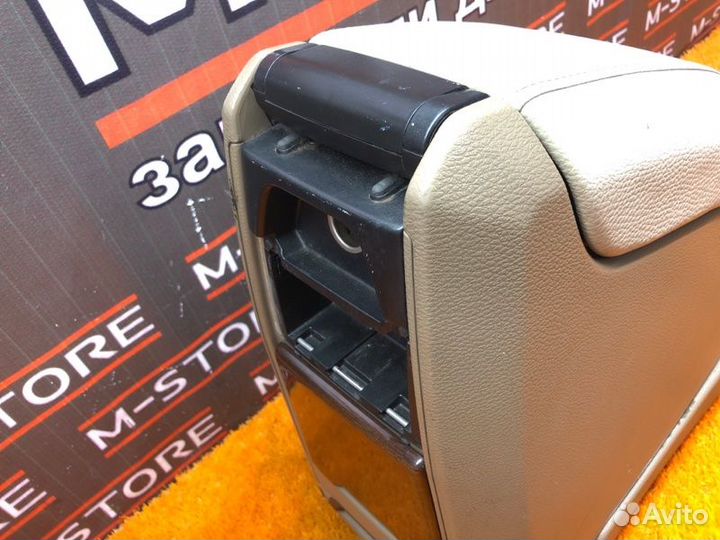 Консоль между сидений Volvo Xc90 C95 B6324S5 2008