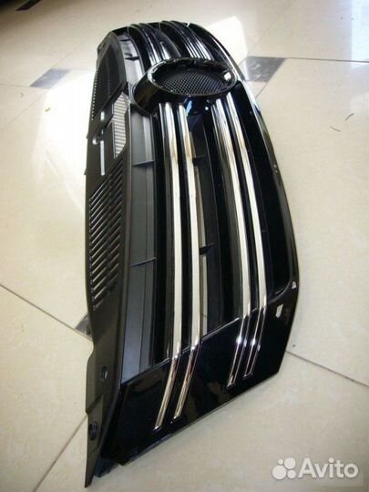 Решетка радиатора Volkswagen Tiguan 2007-2011