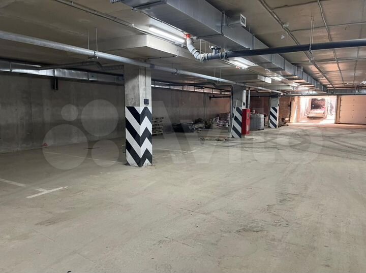 Машиноместо, 15 м²