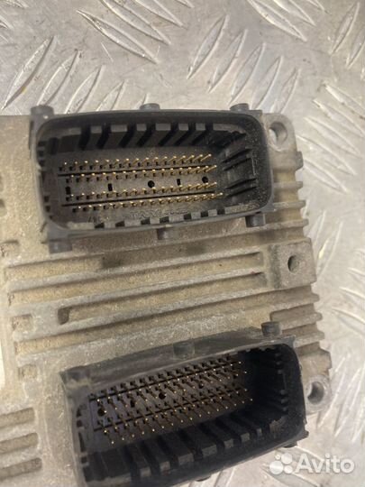 Б/У Блок управления двигателем