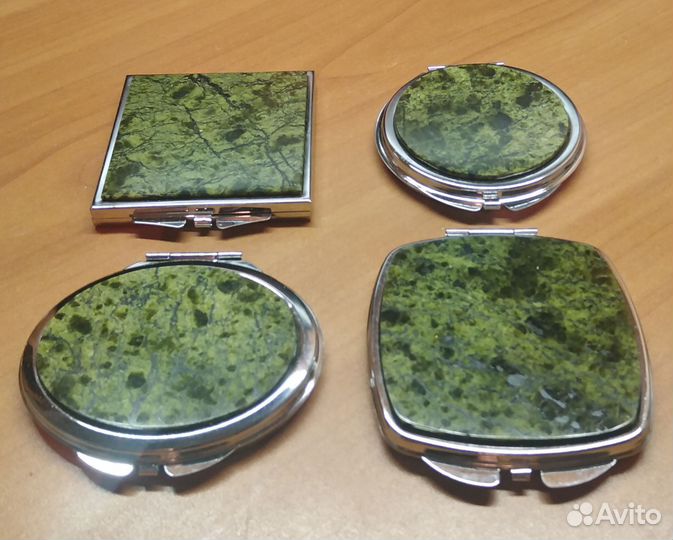 Зеркало карманное