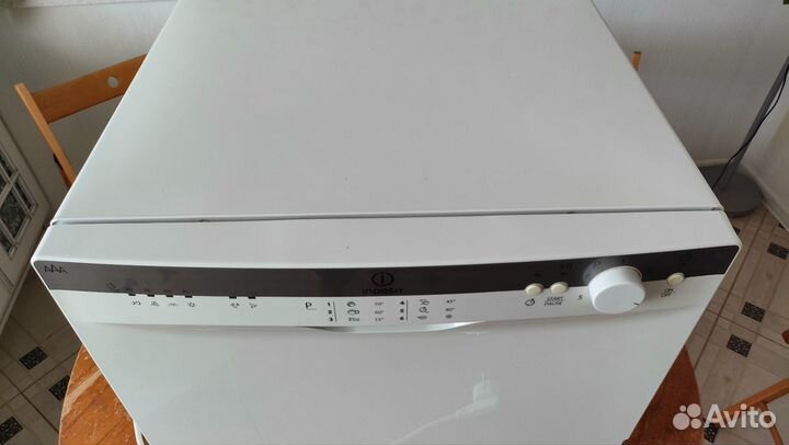 Посудомоечная машина Indesit ICD661S