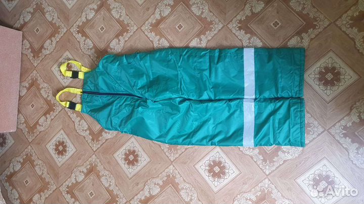 Полукомбинезон (спецодежда)