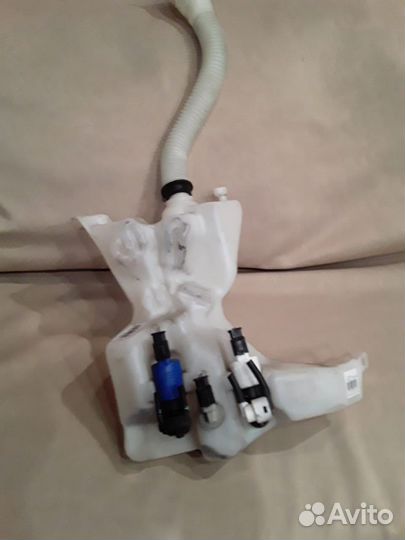 Бачок омывателя peugeot 308