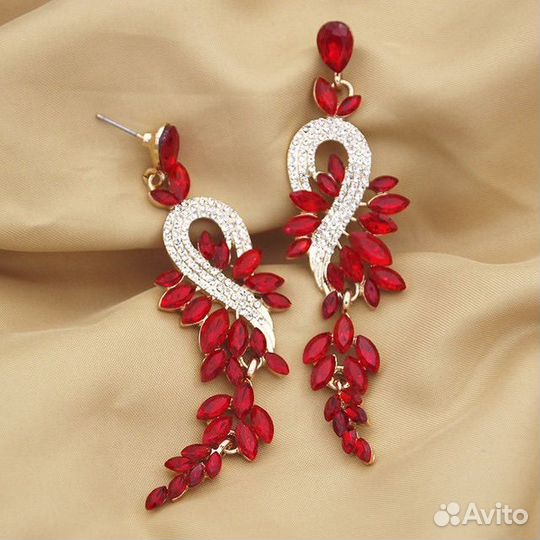 Серьги красные вечерние