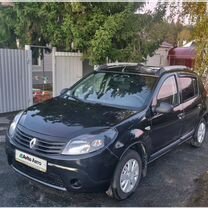 Renault Sandero 1.6 MT, 2013, 135 141 км, с пробегом, цена 642 000 руб.