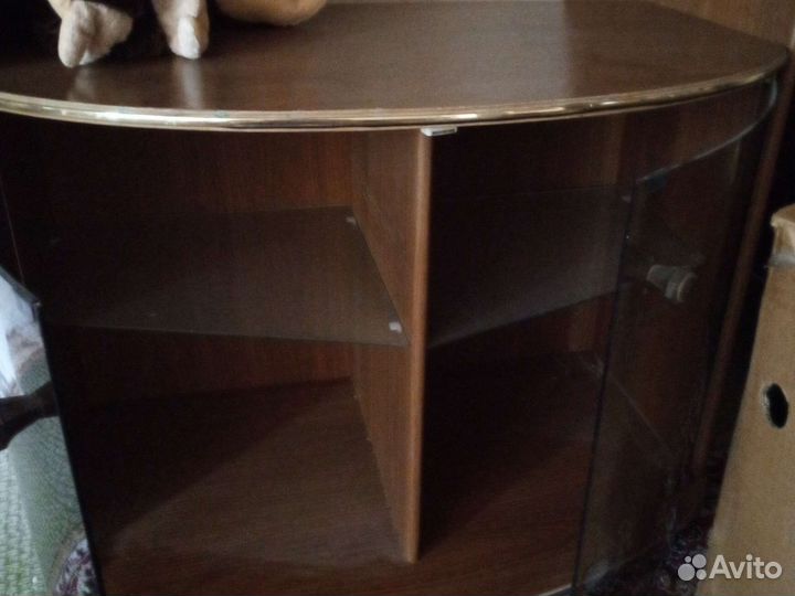 Тумба под телевизор