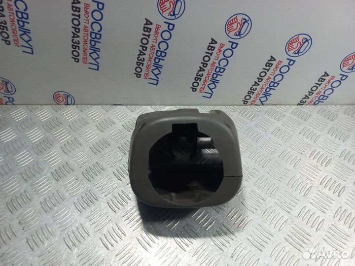 Кожух рулевой колонки Nissan Sunny