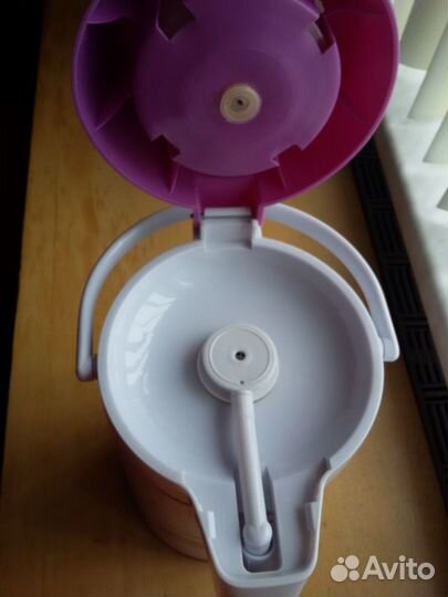 Термос помповый King на 2.5 л. новый