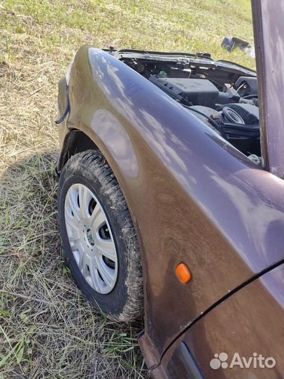 Крыло переднее левое Skoda Octavia Tour (A4)