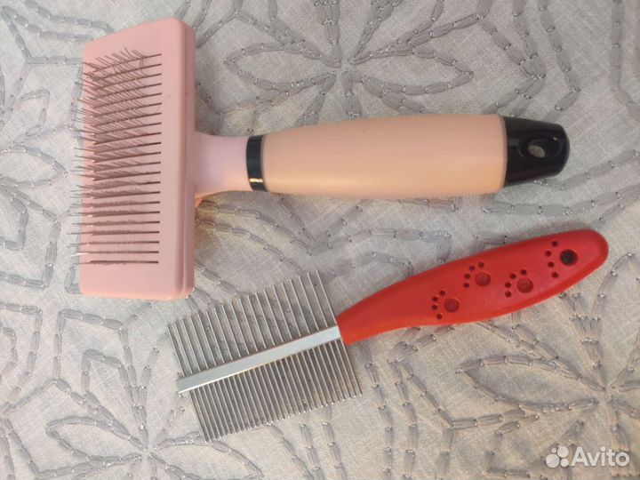 Пуходерка и расческа для собак