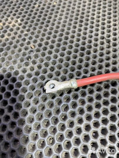 Клемма аккумулятора плюс Volkswagen Passat B6