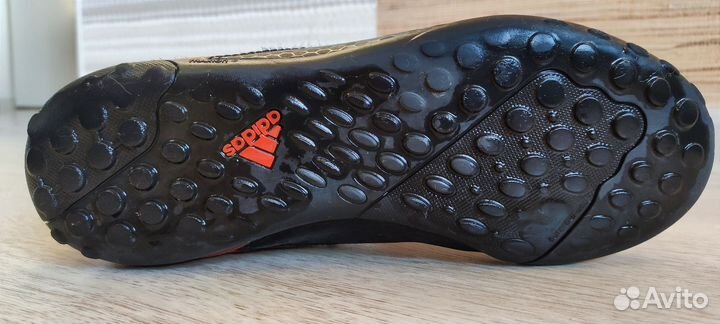 Бутсы сороконожки adidas