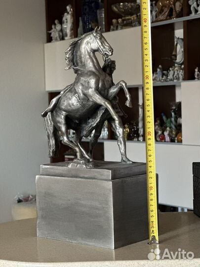 Монументскульптура винтажная