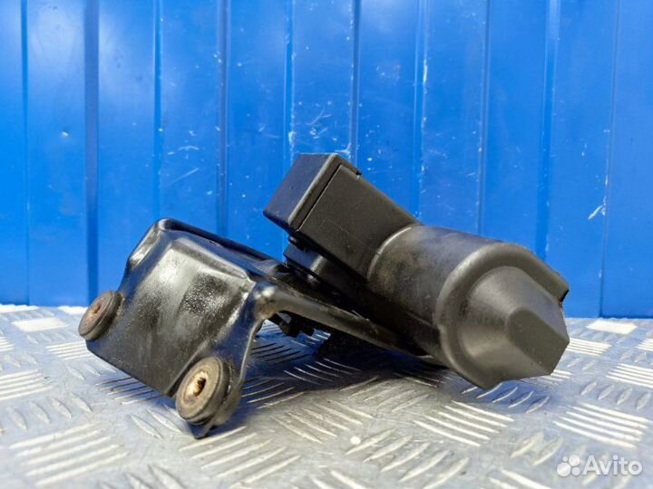 Моторчик дворников передний Mitsubishi Space Star