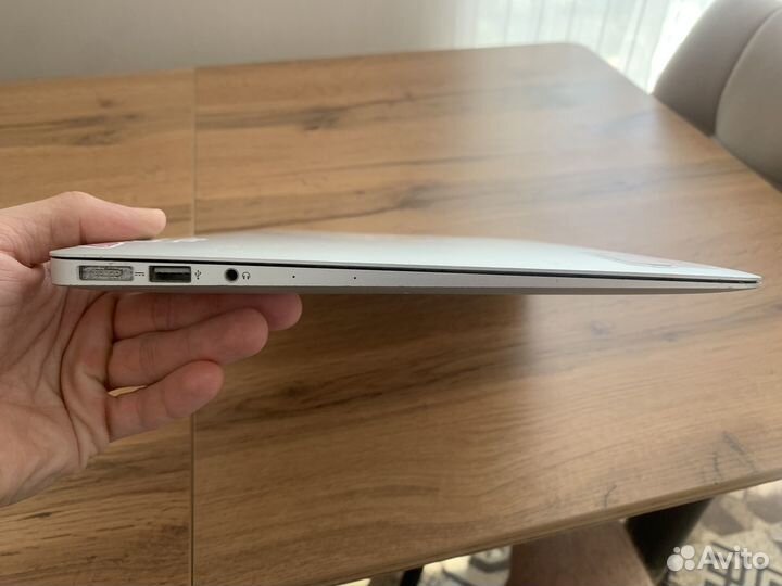 Apple MacBook Air 13