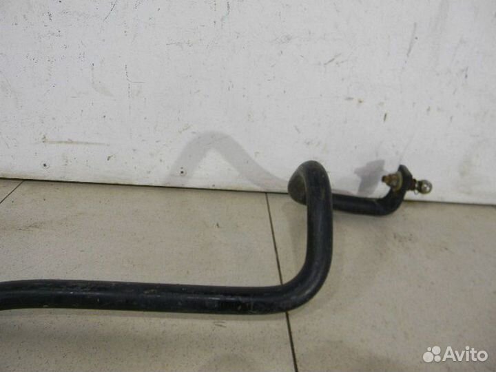 Стабилизатор передний