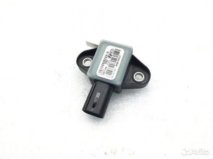 Датчик удара Kia Optima 3 седан 2.4 GDI 2011