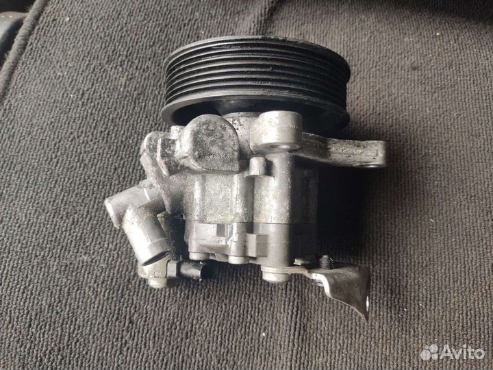 Насос гур Mercedes W212 OM642 A0064664801