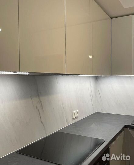 Кухонный гарнитур угловой