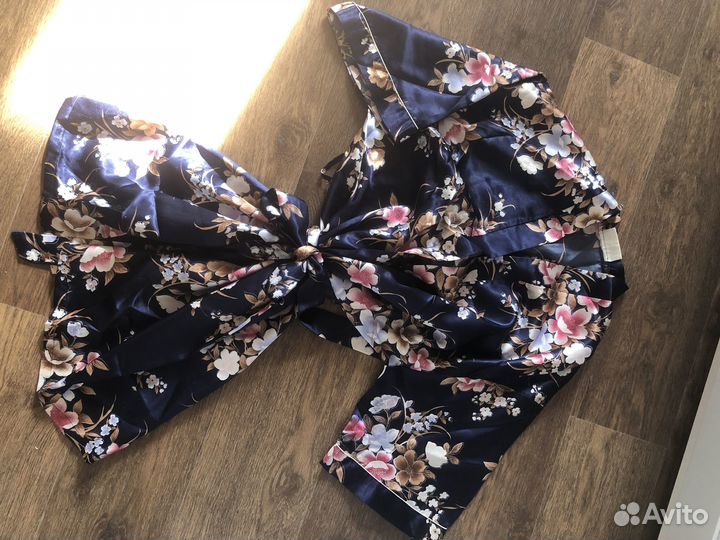 Атласный халат и пеньюар liz claiborne