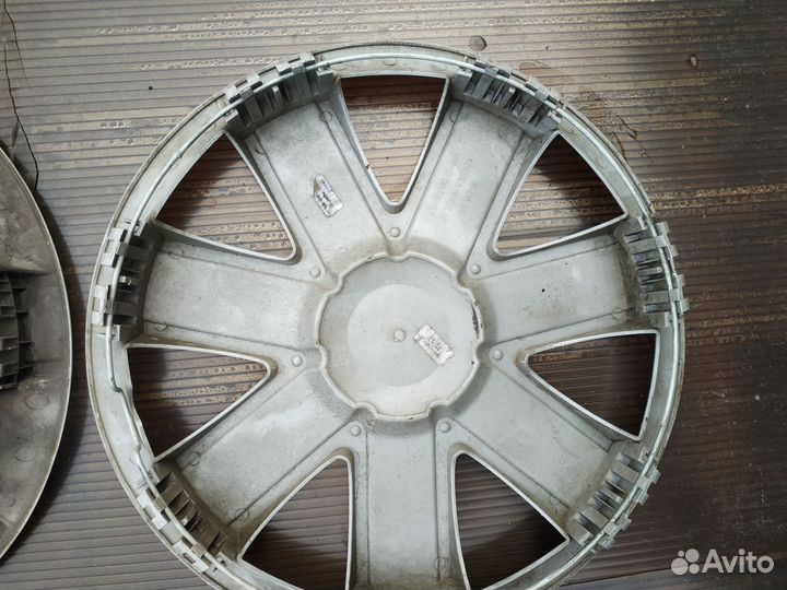 Колпаки на колёсные диски