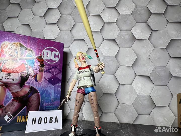 Харли Квин фигурка