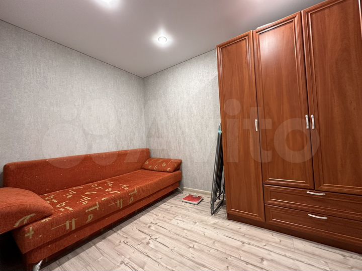 2-к. квартира, 47 м², 8/9 эт.
