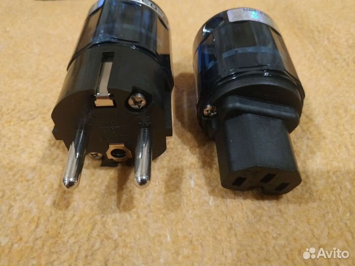 Сетевые разъемы Oyaide c-037 p-037e set