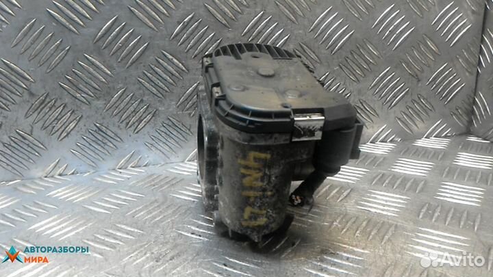 Заслонка дроссельная Renault Koleos 2009