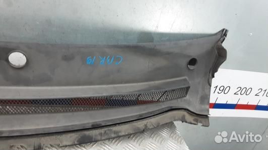 Накладка декоративная (жабо, дождевик) ford focus