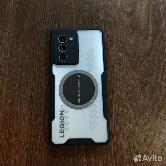 Lenovo legion y70